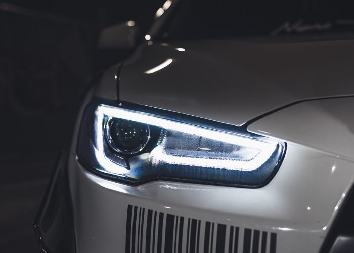 headlight-restoration-kalispell-reflection-auto-spa